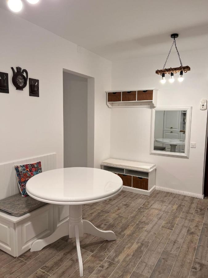 Apartament English Home 2 Camere Braşov Dış mekan fotoğraf